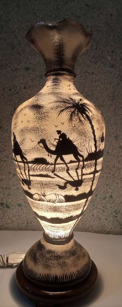 Vase Corner lamp