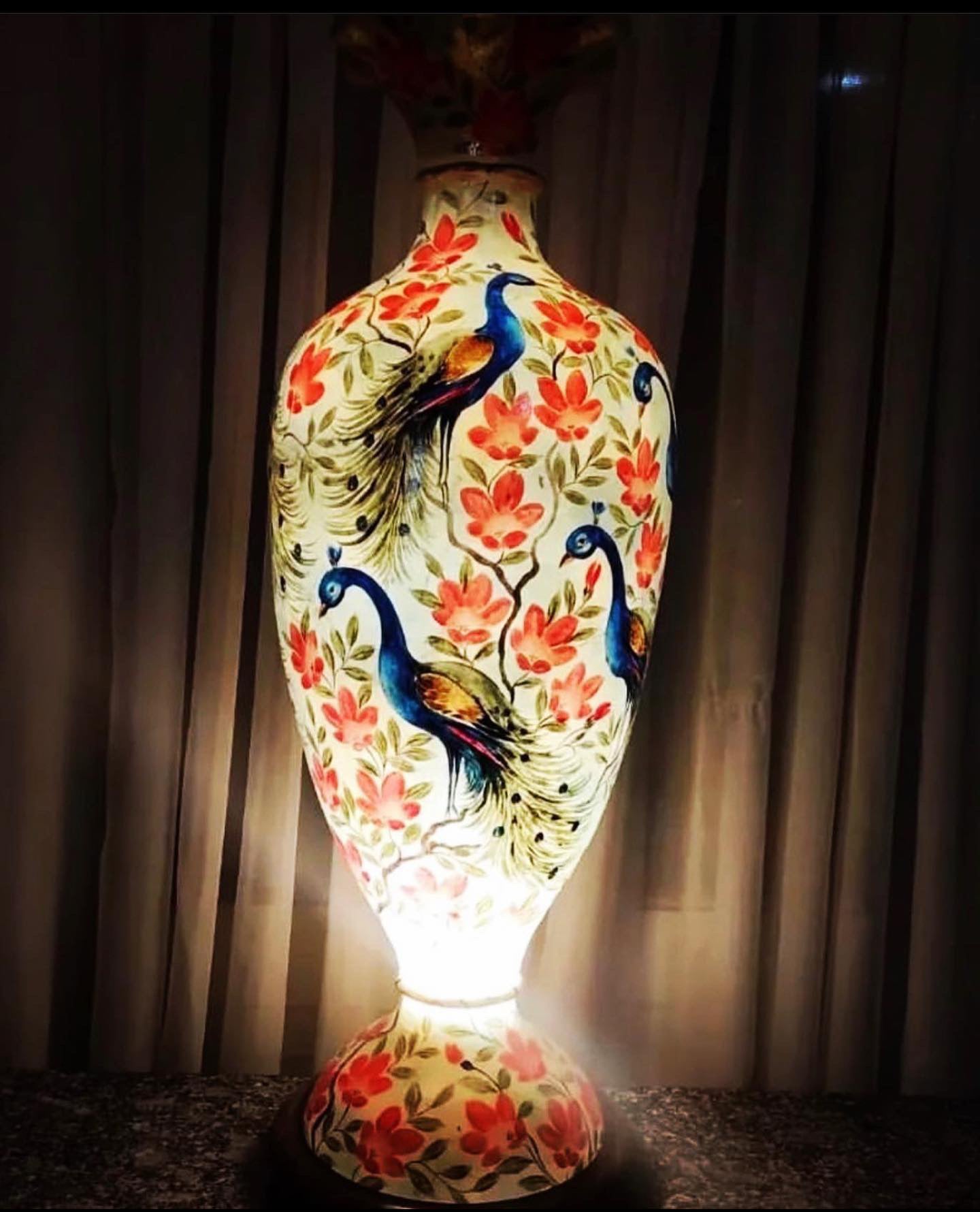 Vase Corner lamp