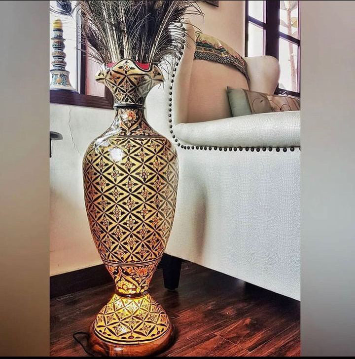 Vase Corner lamp